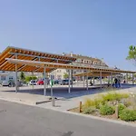 아파트 Spacieux 70m², Piscine, Parking, Pres Et Commerces - Fr-1-788-38 *