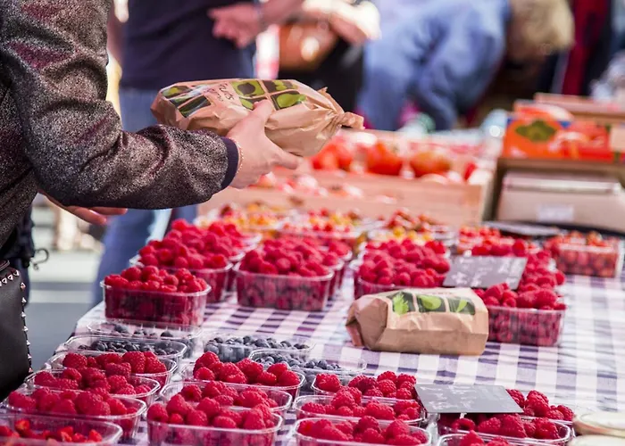 Appartement Spacieux 70M², Piscine, Parking, Pres Plage Et Commerces - Fr-1-788-38 *